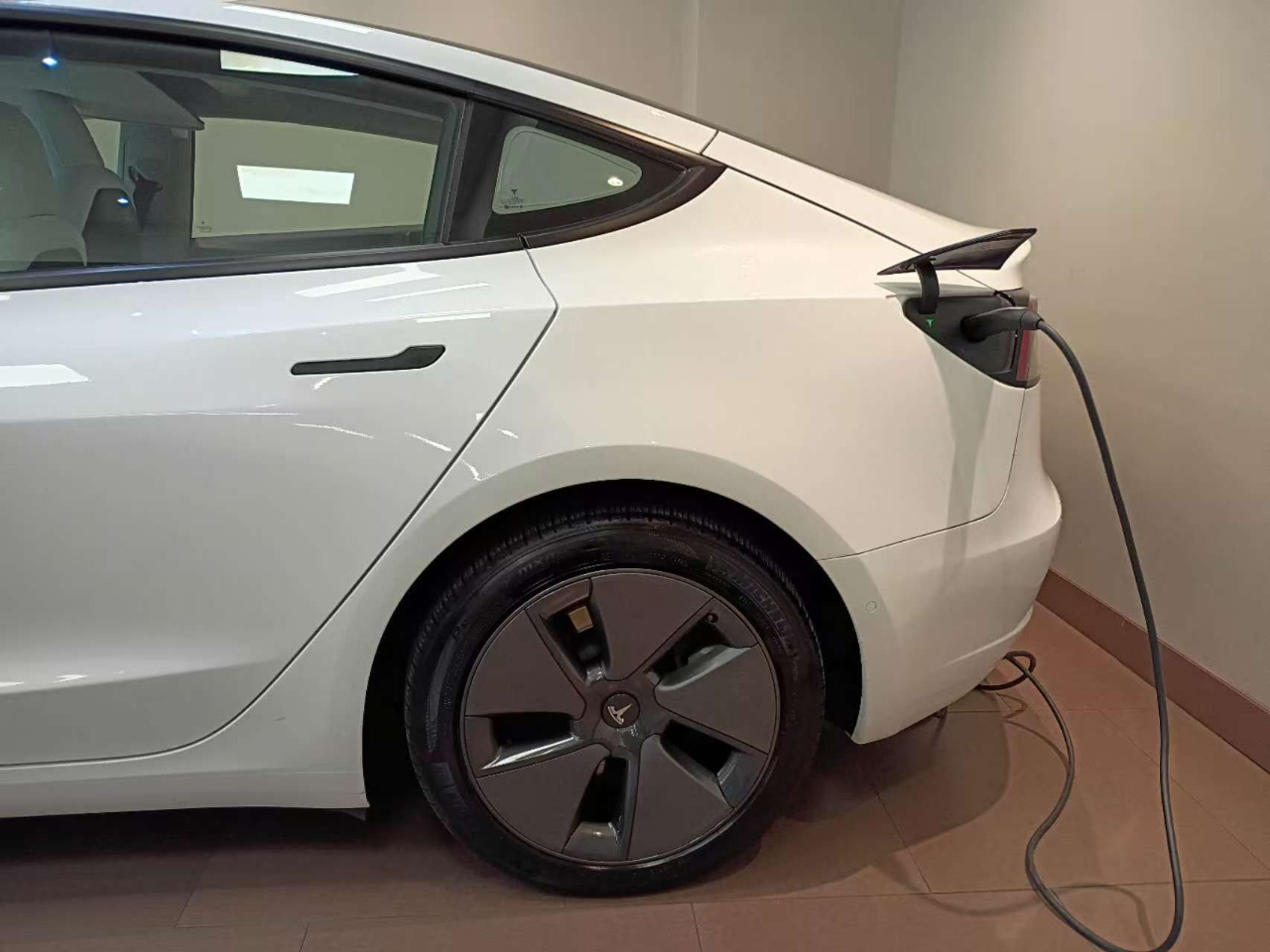 Tesla Model 3 Standard Range Plus 2021 Tesla Model 3 Standard Range Plus 2021
