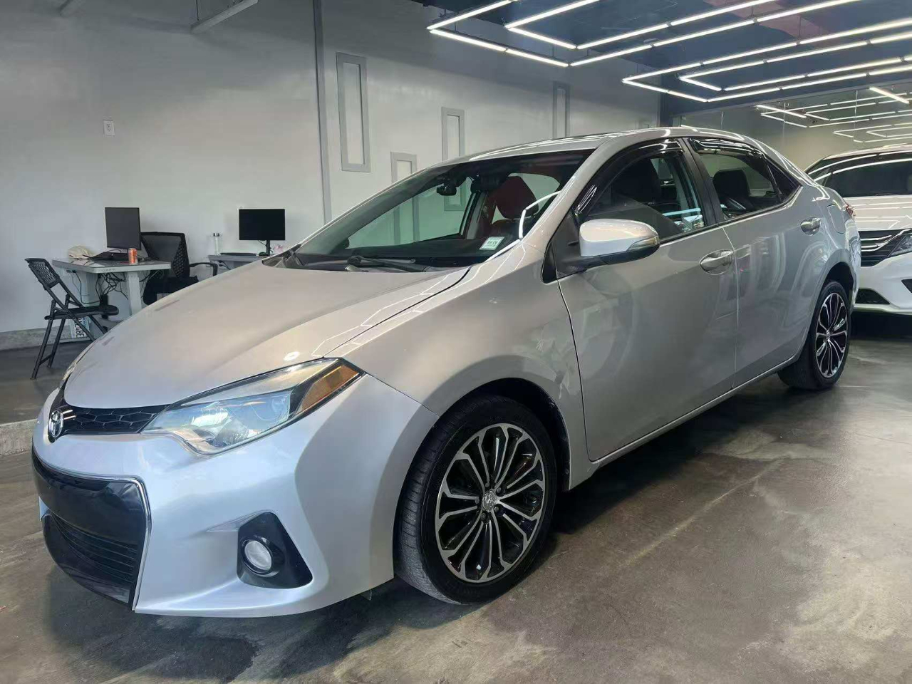Toyota Corolla S Premium CVT 2015 Toyota Corolla S Premium CVT 2015