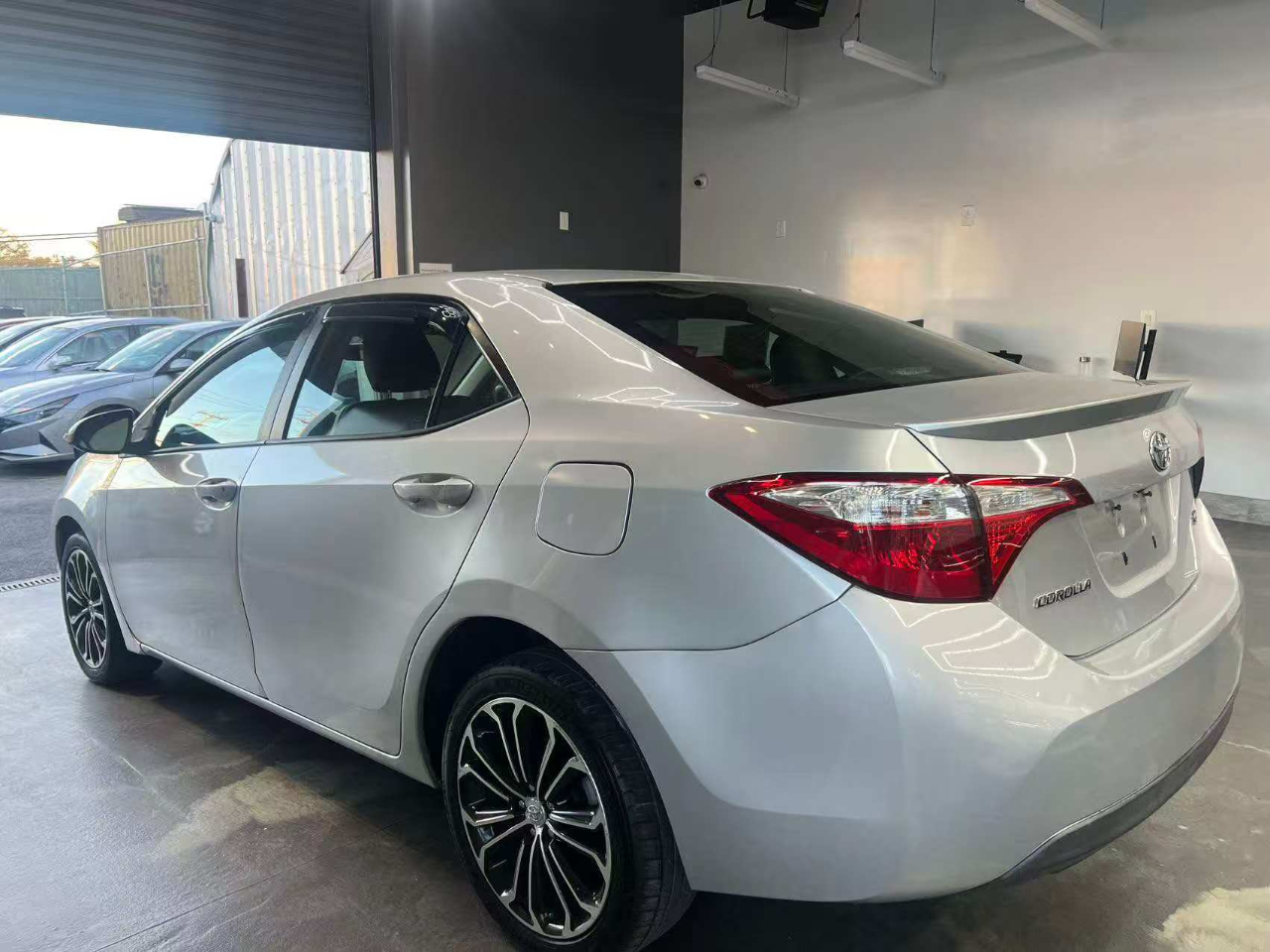 Toyota Corolla S Premium CVT 2015 Toyota Corolla S Premium CVT 2015