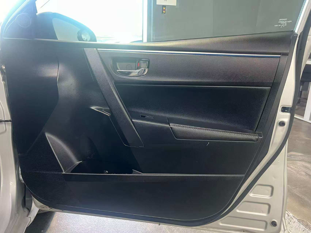Toyota Corolla S Premium CVT 2015 Toyota Corolla S Premium CVT 2015