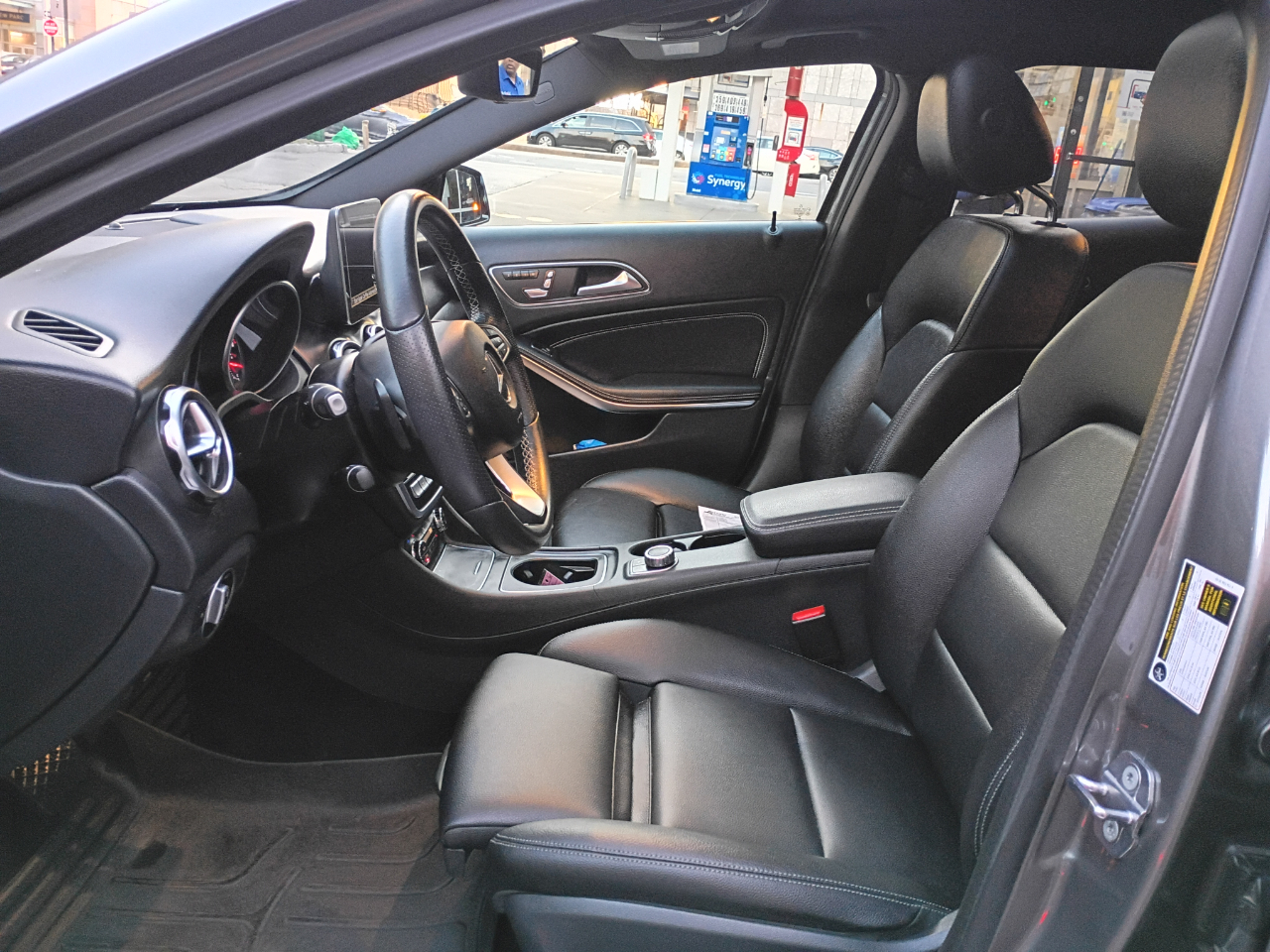 Mercedes-Benz GLA-Class GLA250 4MATIC 2018 Mercedes-Benz GLA-Class GLA250 4MATIC 2018