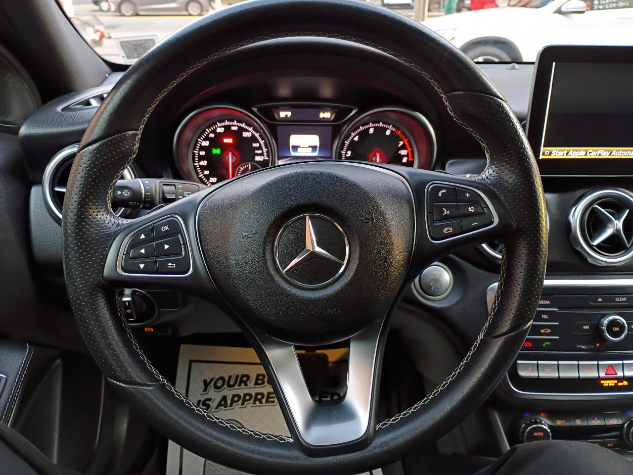 Mercedes-Benz GLA-Class GLA250 4MATIC 2018 Mercedes-Benz GLA-Class GLA250 4MATIC 2018