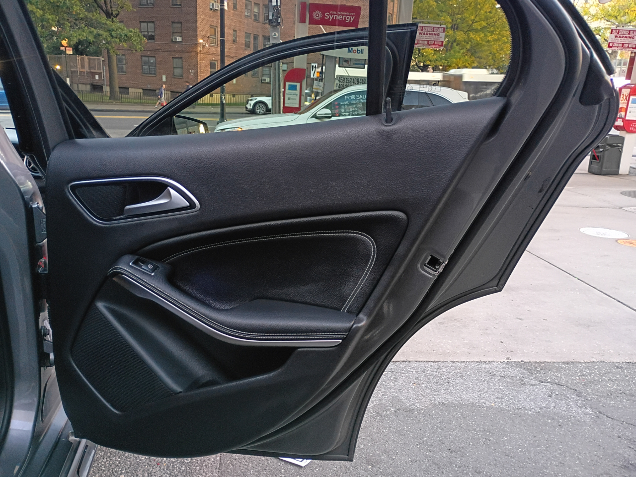 Mercedes-Benz GLA-Class GLA250 4MATIC 2018 Mercedes-Benz GLA-Class GLA250 4MATIC 2018