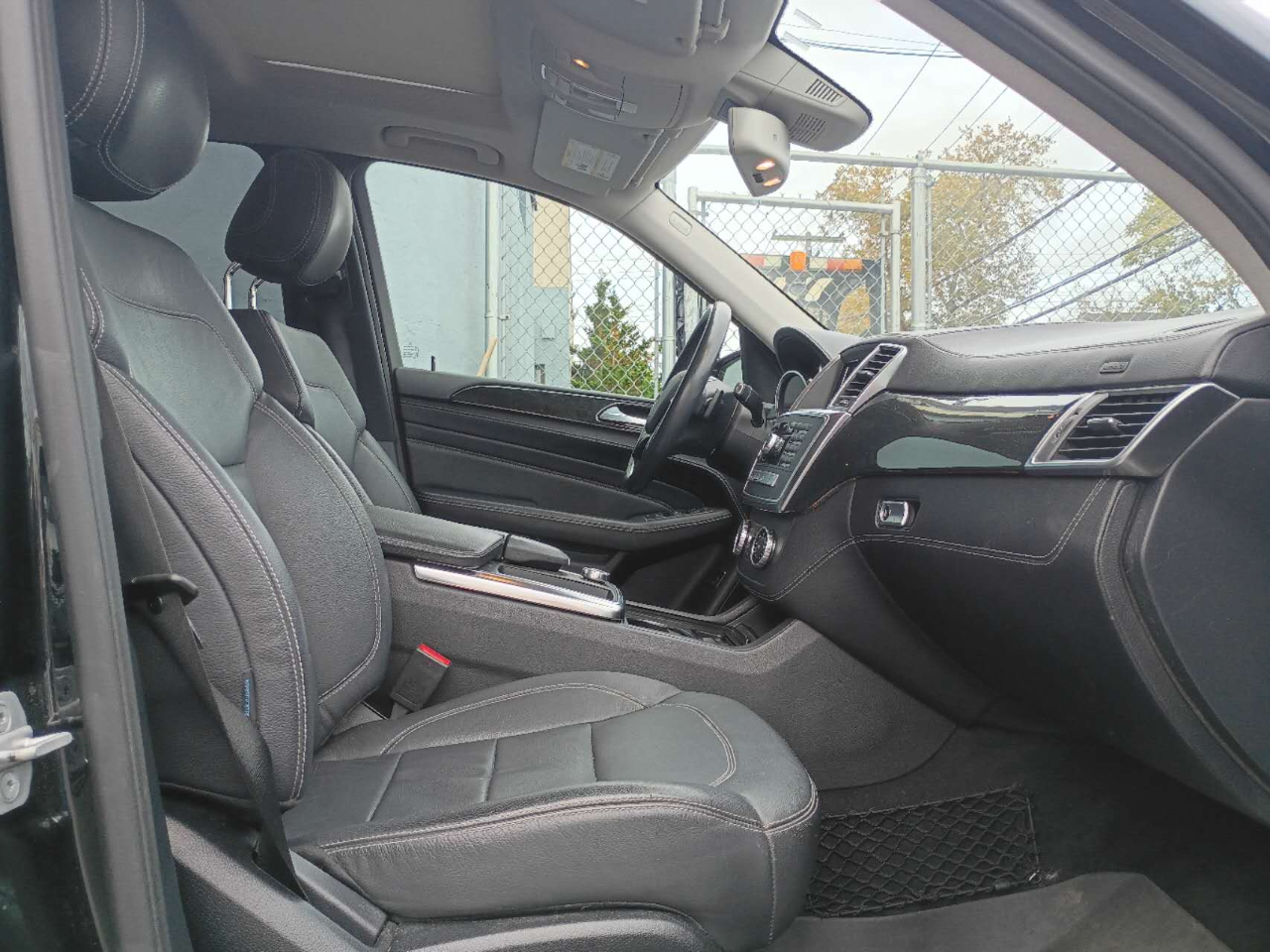 Mercedes-Benz M-Class ML400 4MATIC 2015 Mercedes-Benz M-Class ML400 4MATIC 2015