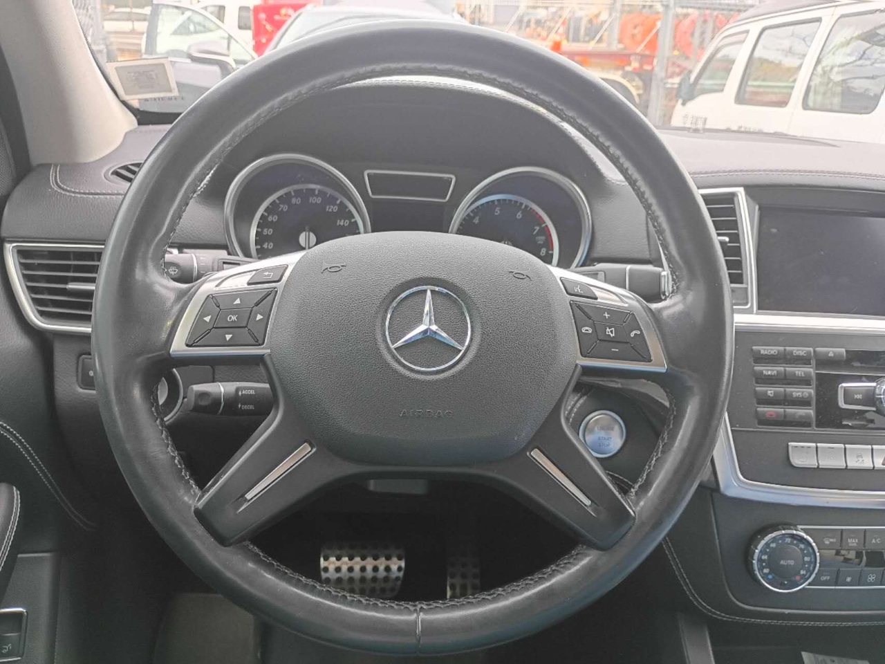 Mercedes-Benz M-Class ML400 4MATIC 2015 Mercedes-Benz M-Class ML400 4MATIC 2015