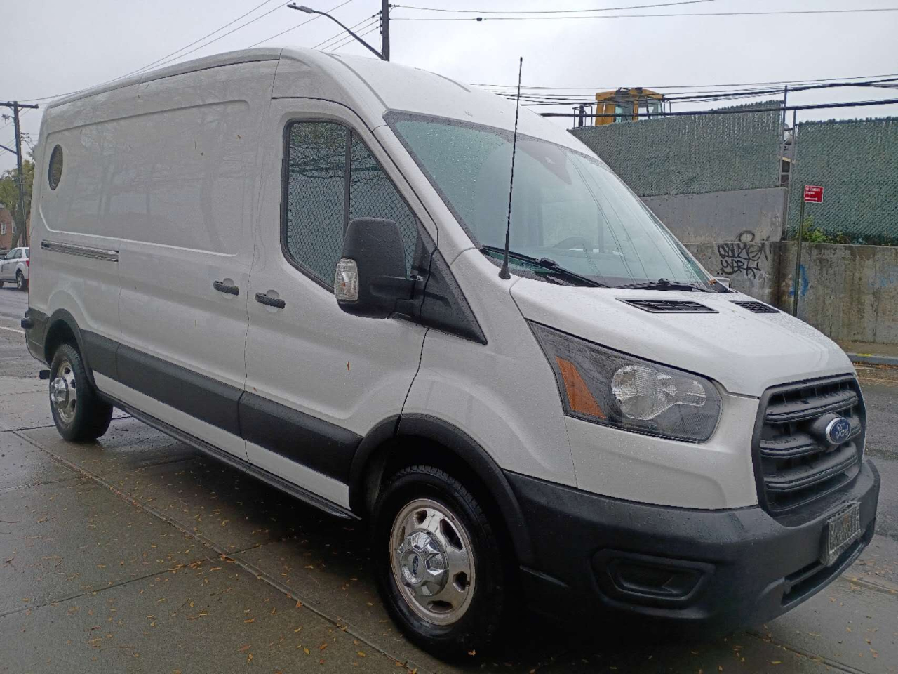 Ford Transit 250 Van Med. Roof w/Sliding Pass. 148-in. WB 2020 Ford Transit 250 Van Med. Roof w/Sliding Pass. 148-in. WB 2020
