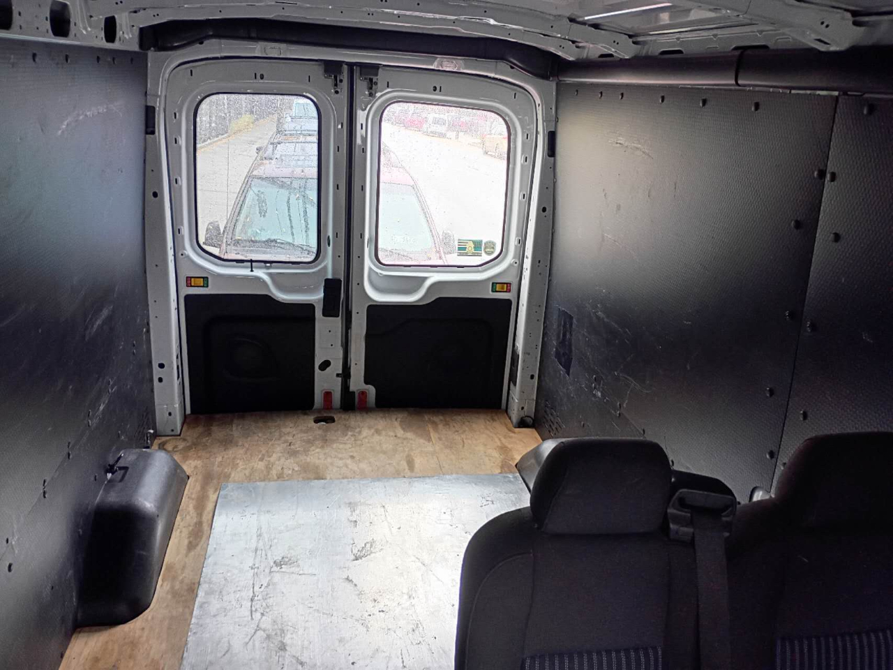 Ford Transit 250 Van Med. Roof w/Sliding Pass. 148-in. WB 2020 Ford Transit 250 Van Med. Roof w/Sliding Pass. 148-in. WB 2020