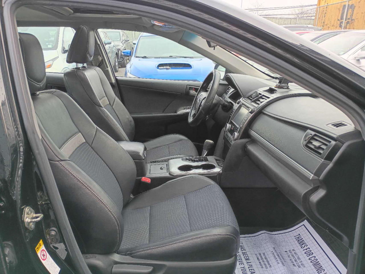 2014 Toyota Camry Hybrid XLE photo 4