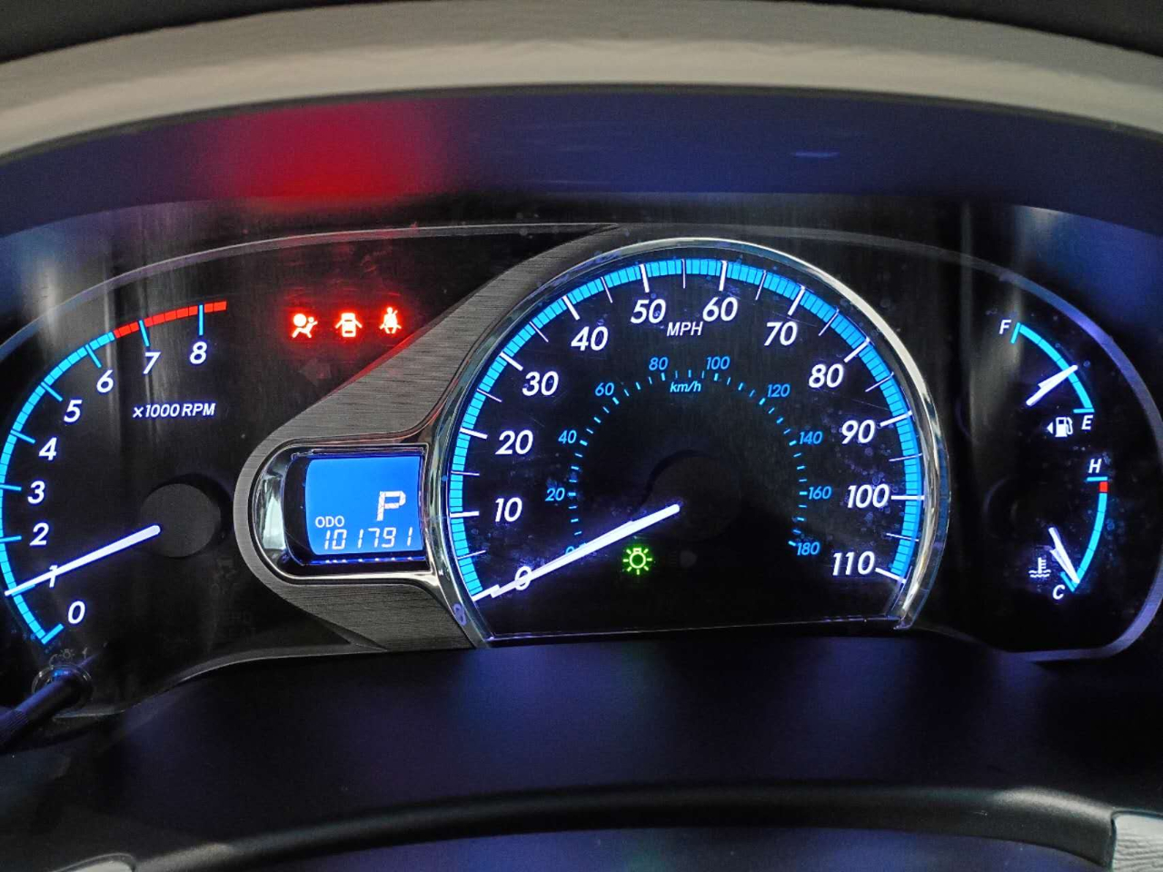 Toyota Sienna XLE AWD 7-Pass V6 2011