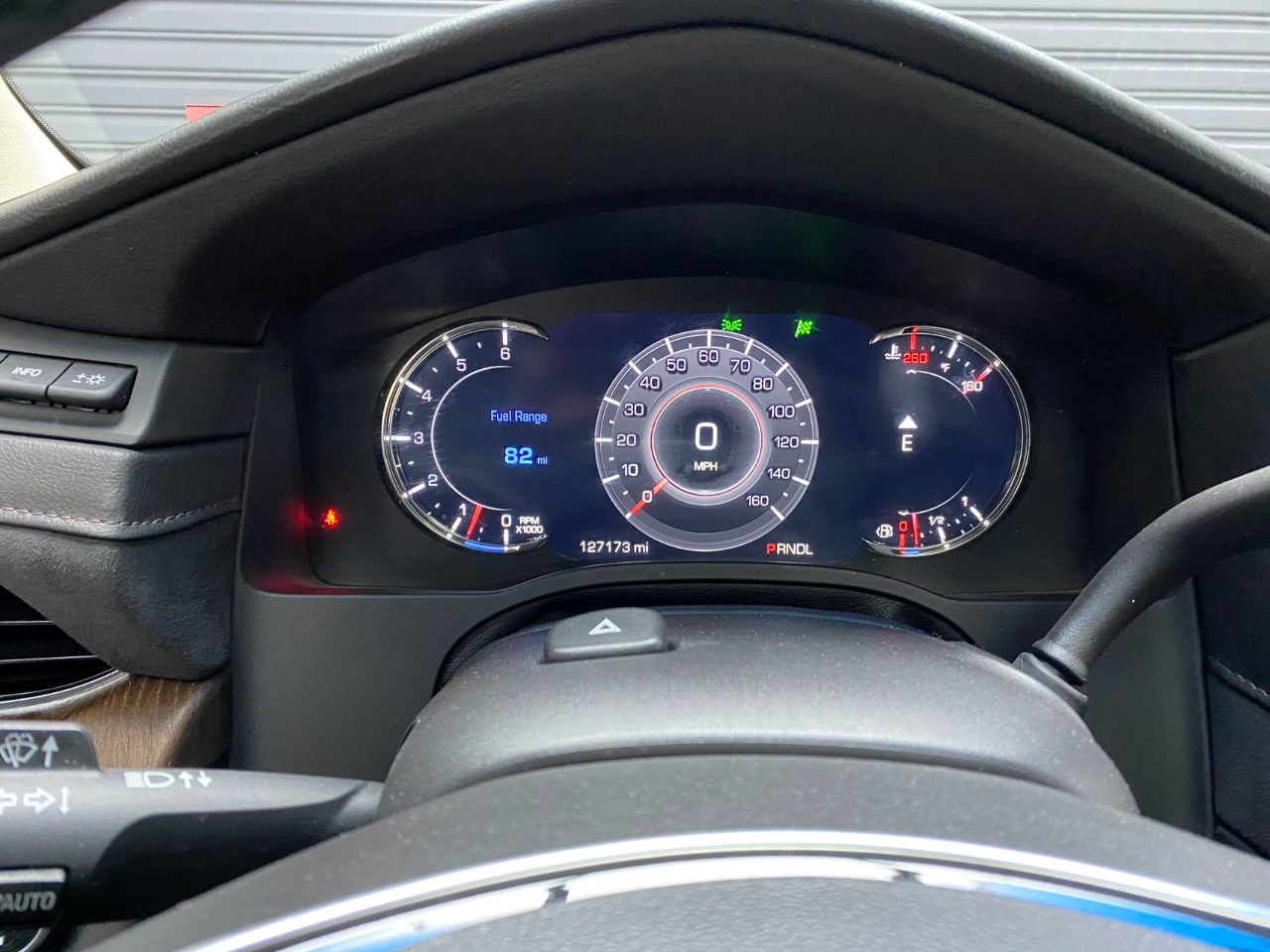 Cadillac Escalade ESV Premium 4WD 2017