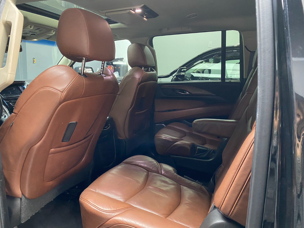 Cadillac Escalade ESV Premium 4WD 2017