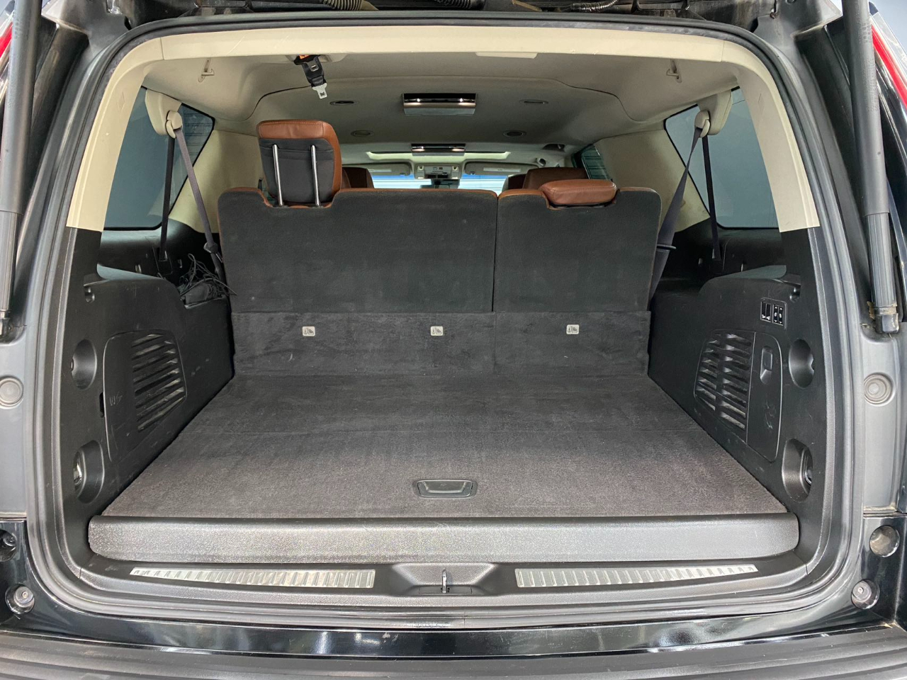 Cadillac Escalade ESV Premium 4WD 2017