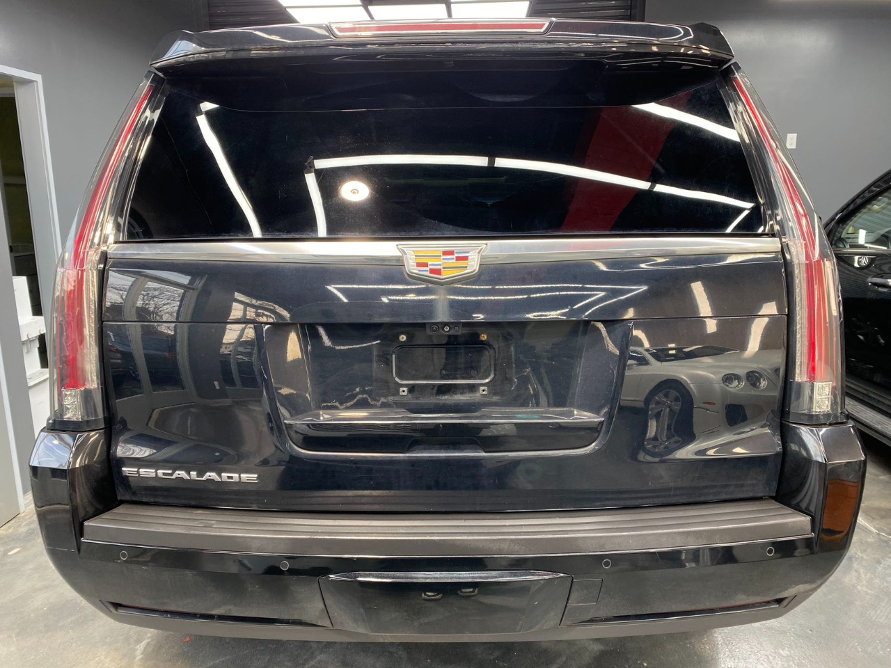 Cadillac Escalade ESV Premium 4WD 2017