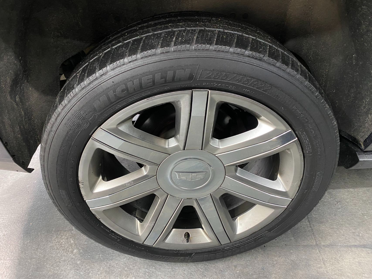 Cadillac Escalade ESV Premium 4WD 2017