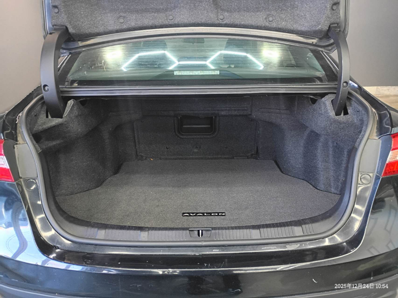 Toyota Avalon XLE Touring SE 2015