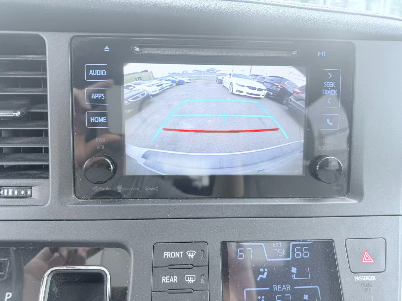 Toyota Sienna Limited AWD 7-Passenger V6 2016