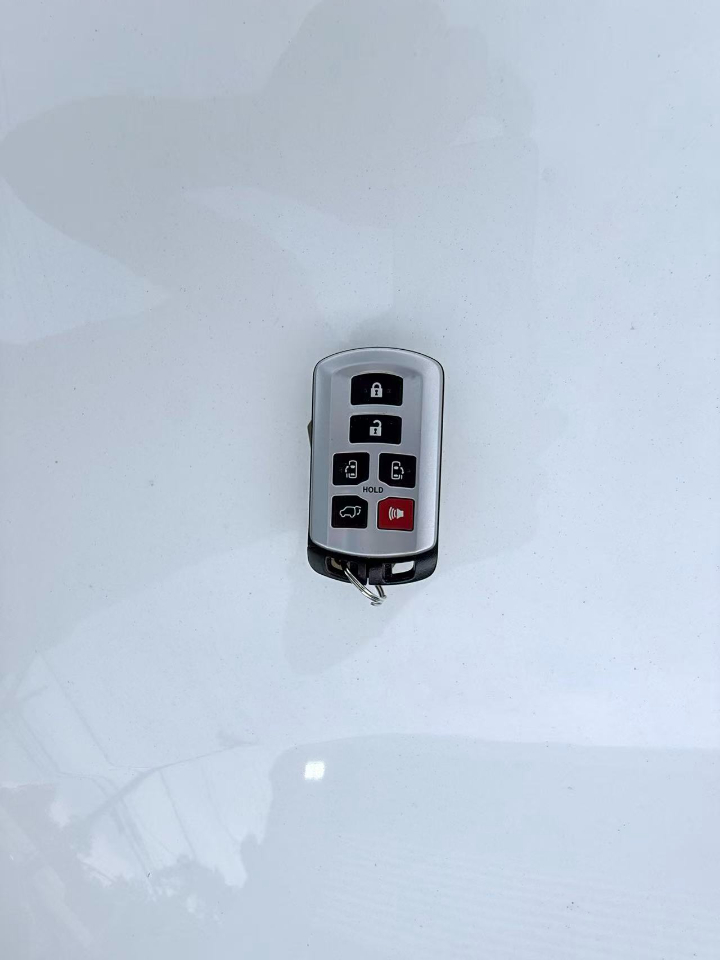 Toyota Sienna Limited AWD 7-Passenger V6 2016