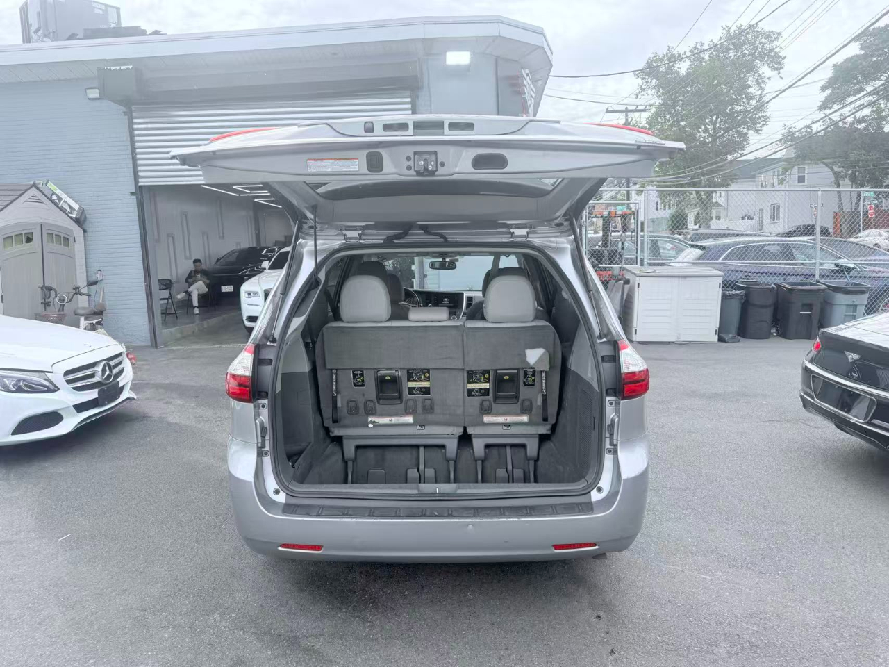 Toyota Sienna Limited AWD 7-Passenger V6 2016