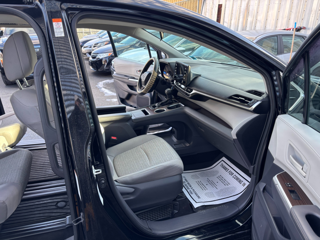 Toyota Sienna LE 8-Passenger AWD 2021