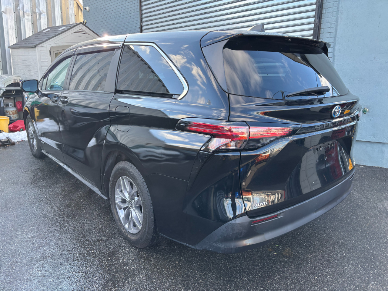 Toyota Sienna LE 8-Passenger AWD 2021