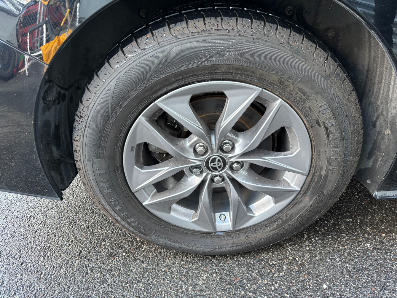 Toyota Sienna LE 8-Passenger AWD 2021