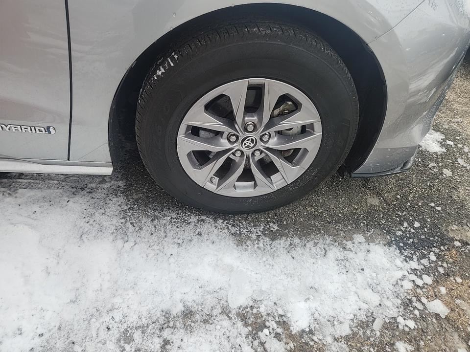 Toyota Sienna XLE 7-Passenger 2021