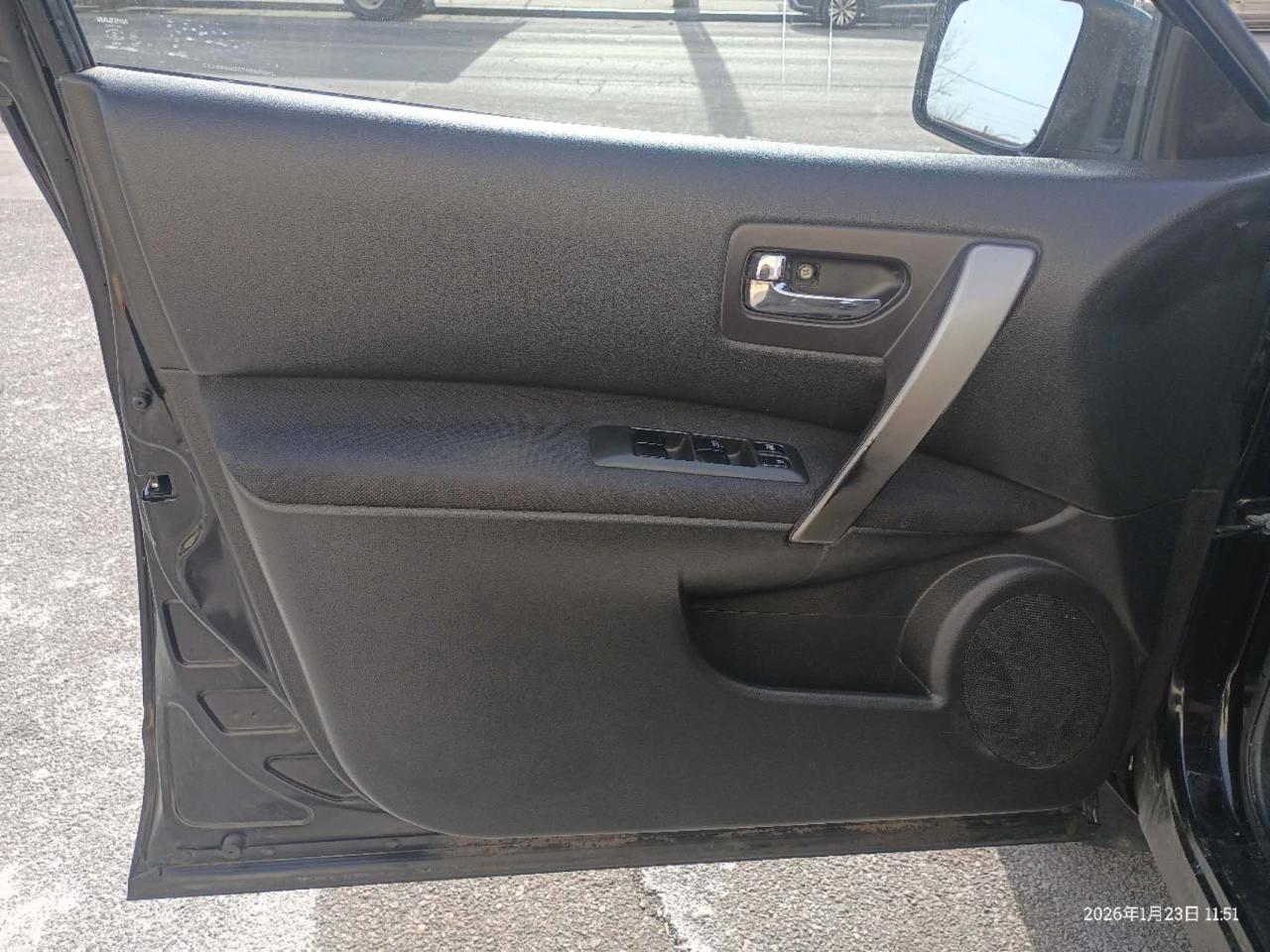 Nissan Rogue S 2WD 2008