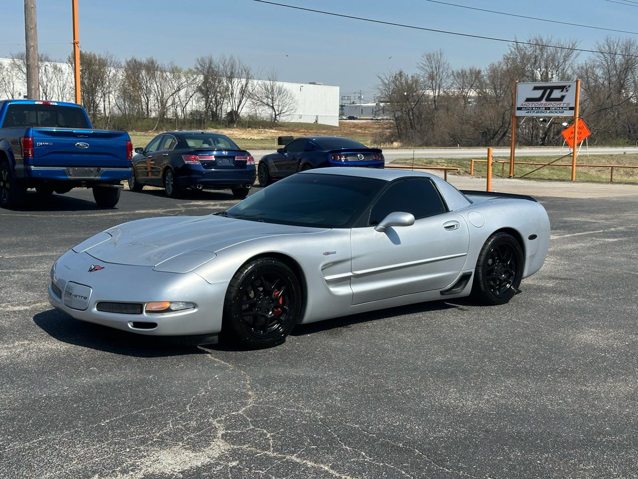 Chevrolet Corvette  2003