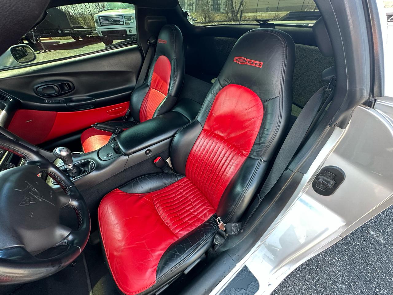 Chevrolet Corvette  2003