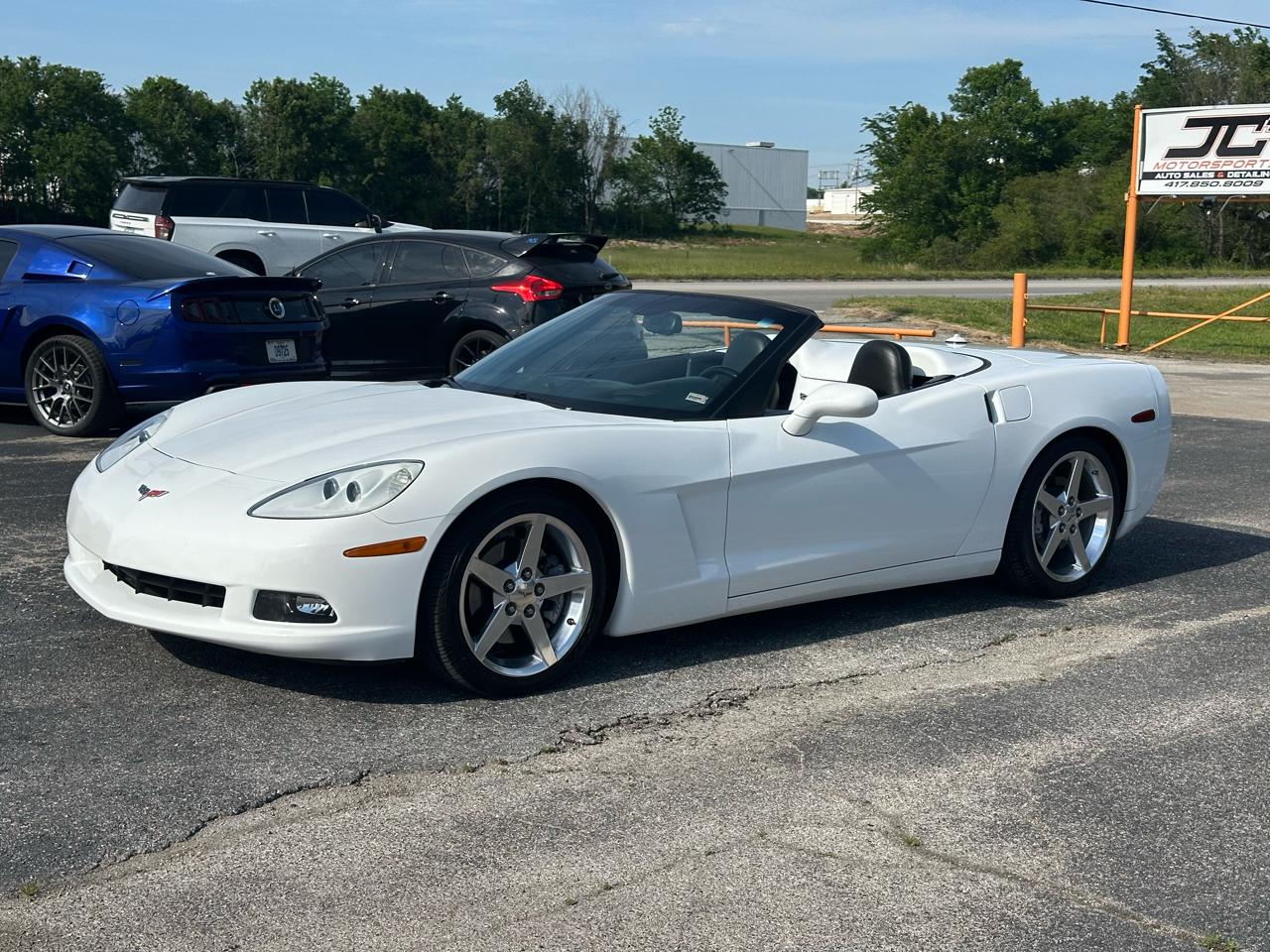 2005 Chevrolet Corvette Convertible's photo