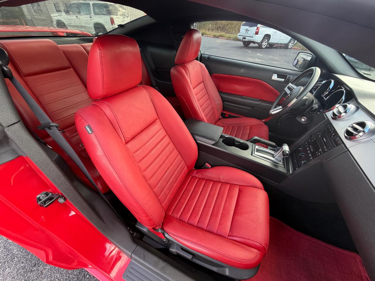 Ford Mustang GT Deluxe 2006
