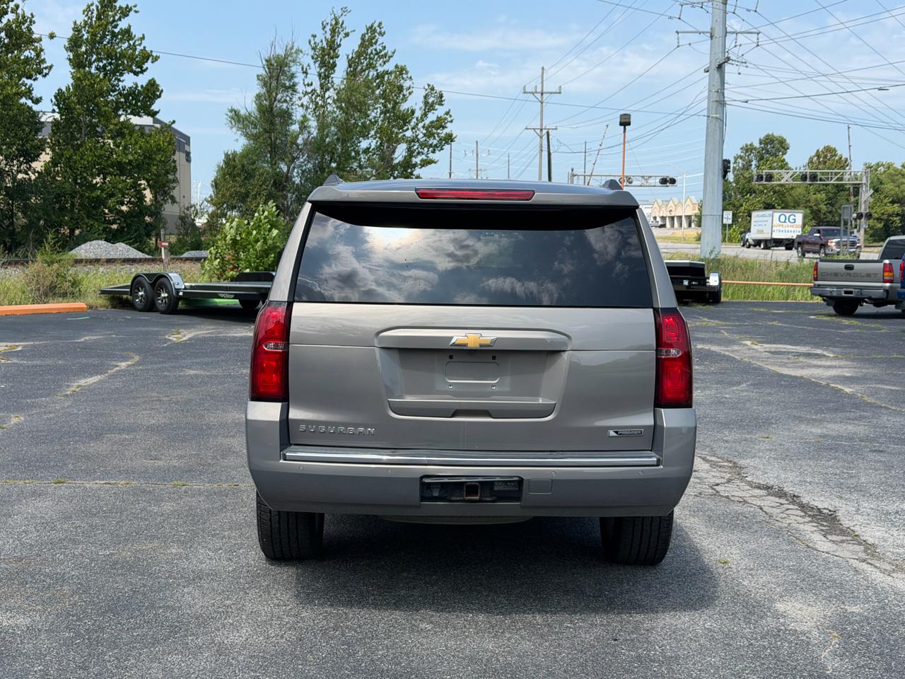 Chevrolet Suburban  2018