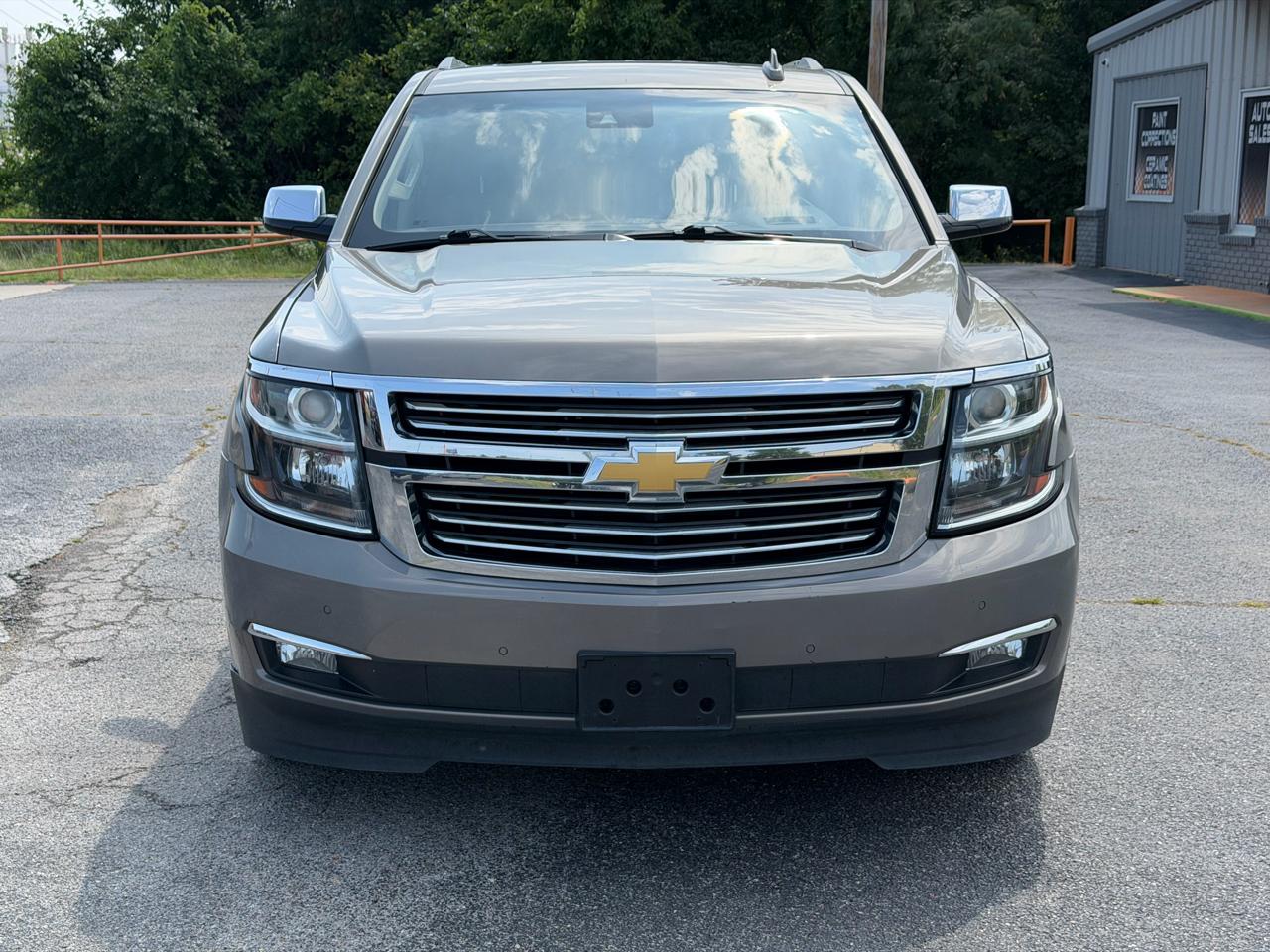 Chevrolet Suburban  2018