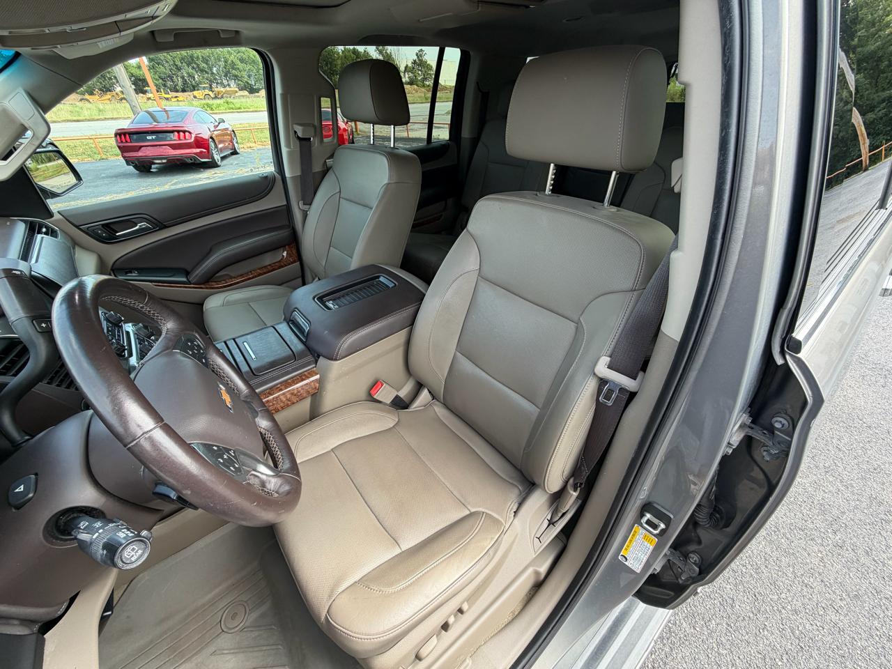 Chevrolet Suburban  2018