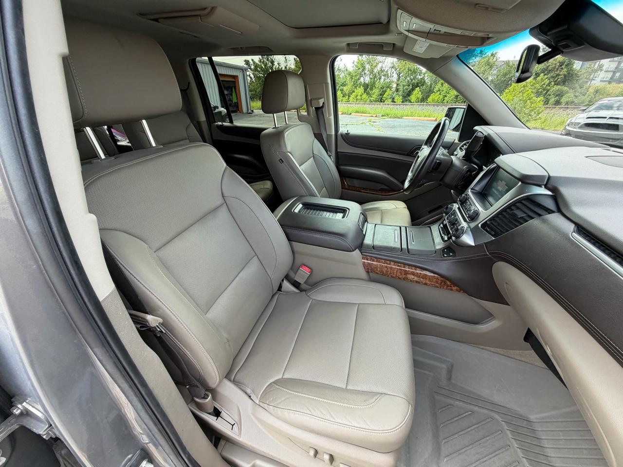 Chevrolet Suburban  2018