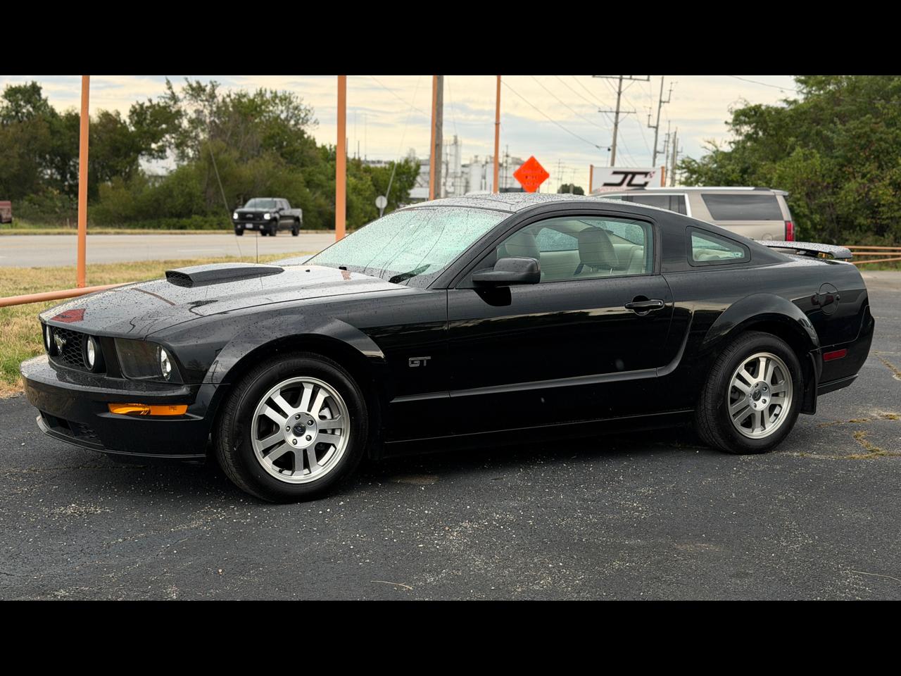 Ford Mustang  2005