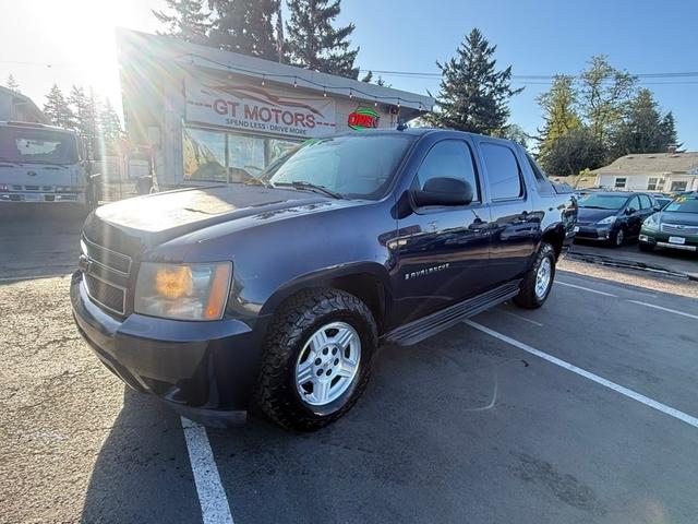 Blue 2007 Chevrolet Avalanche LS 4WD Pickup Truck Four-Wheel Drive Automatic