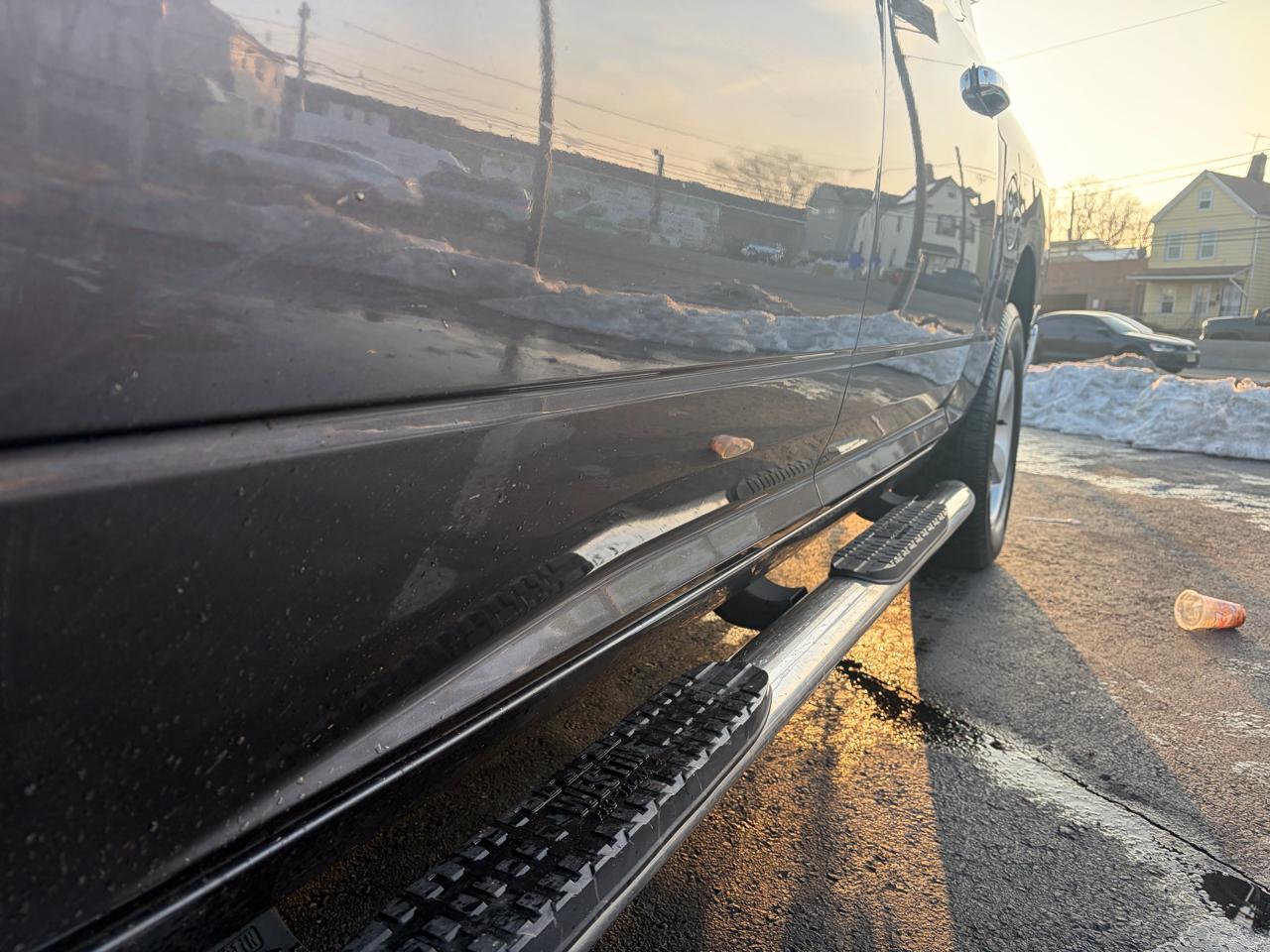 RAM 1500 SLT Crew Cab SWB 4WD 2016