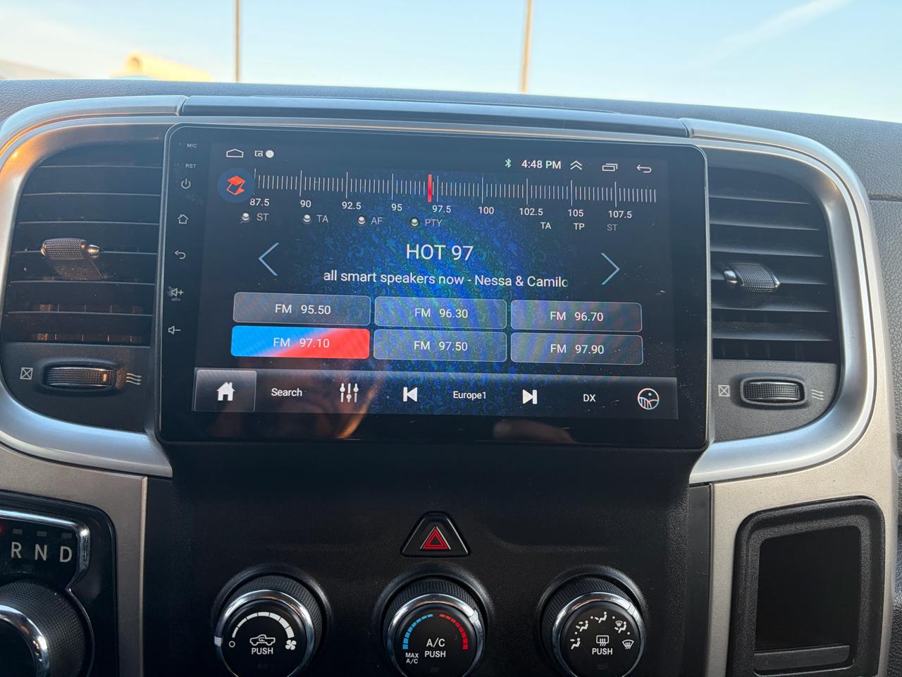 RAM 1500 SLT Crew Cab SWB 4WD 2016