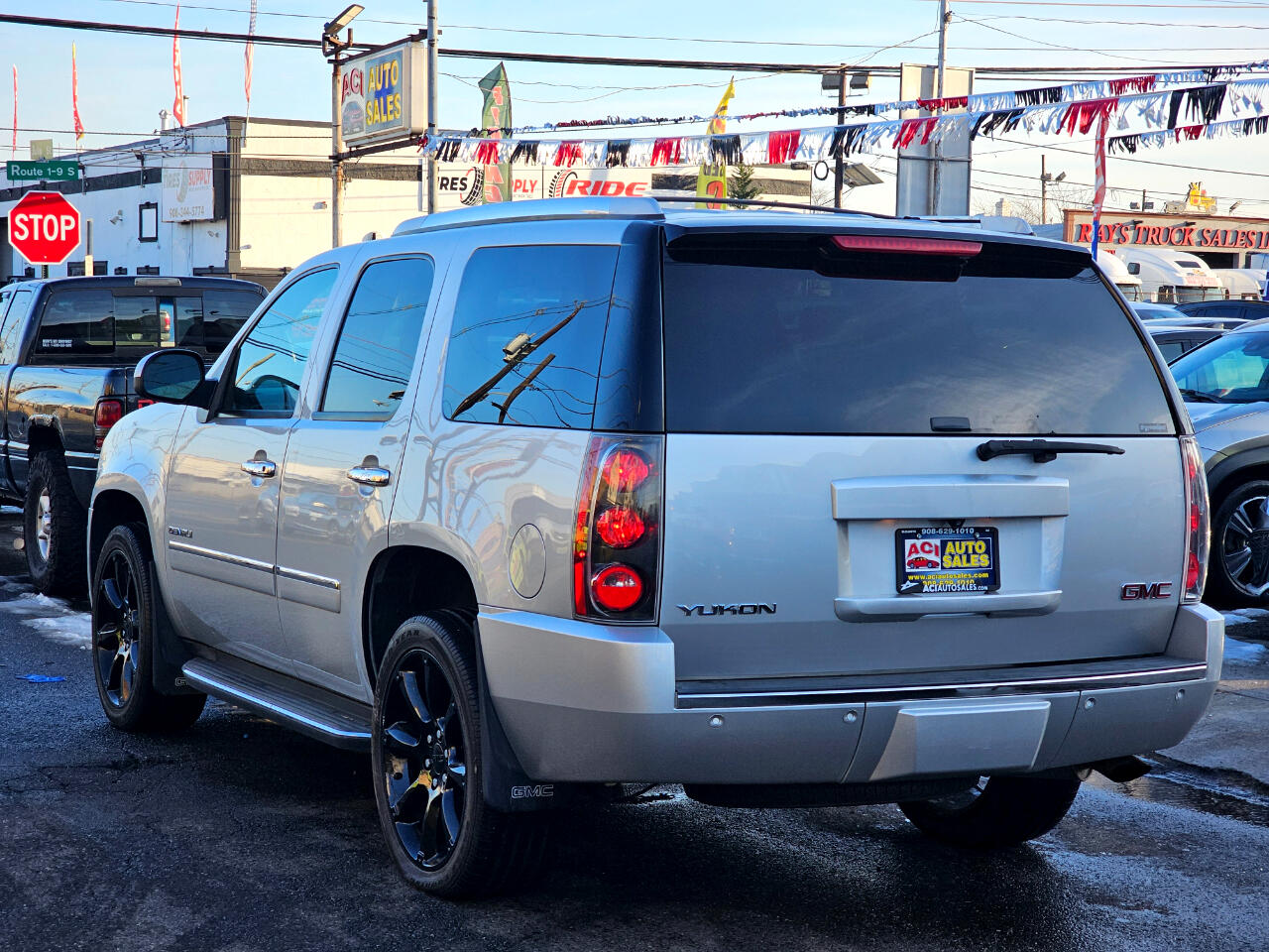 GMC Yukon Denali 4WD 2013