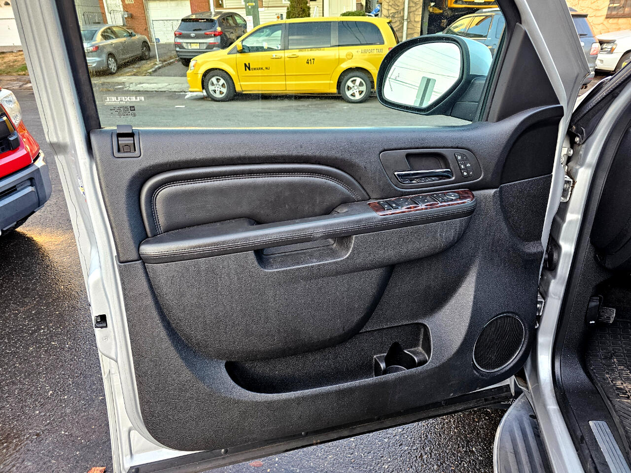 GMC Yukon Denali 4WD 2013