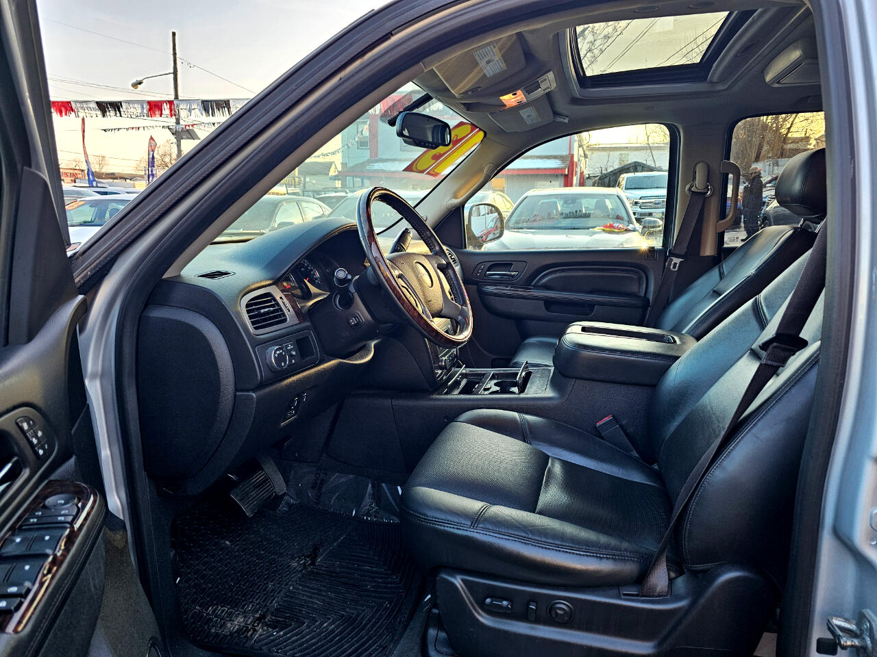 GMC Yukon Denali 4WD 2013