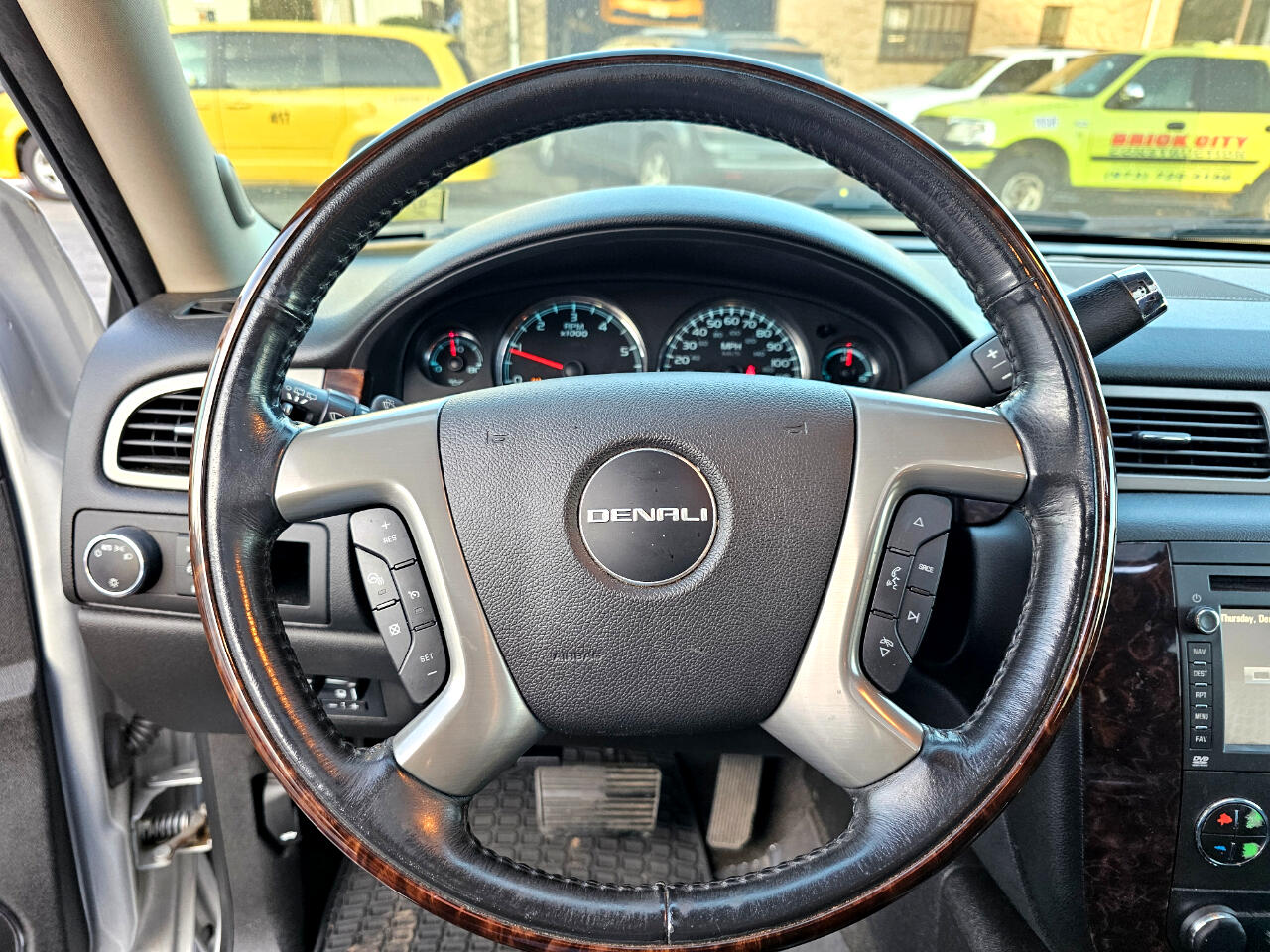 GMC Yukon Denali 4WD 2013