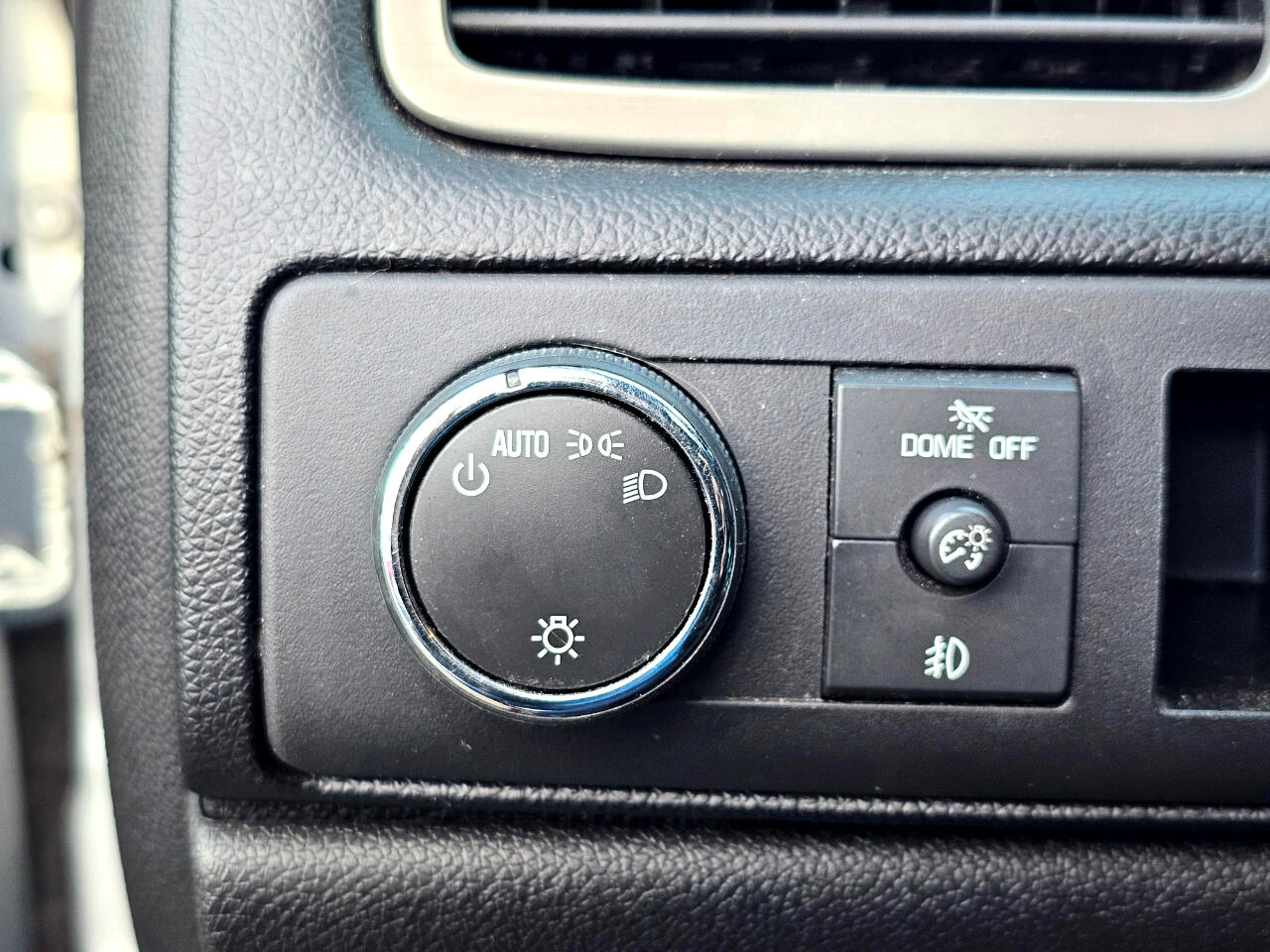 GMC Yukon Denali 4WD 2013