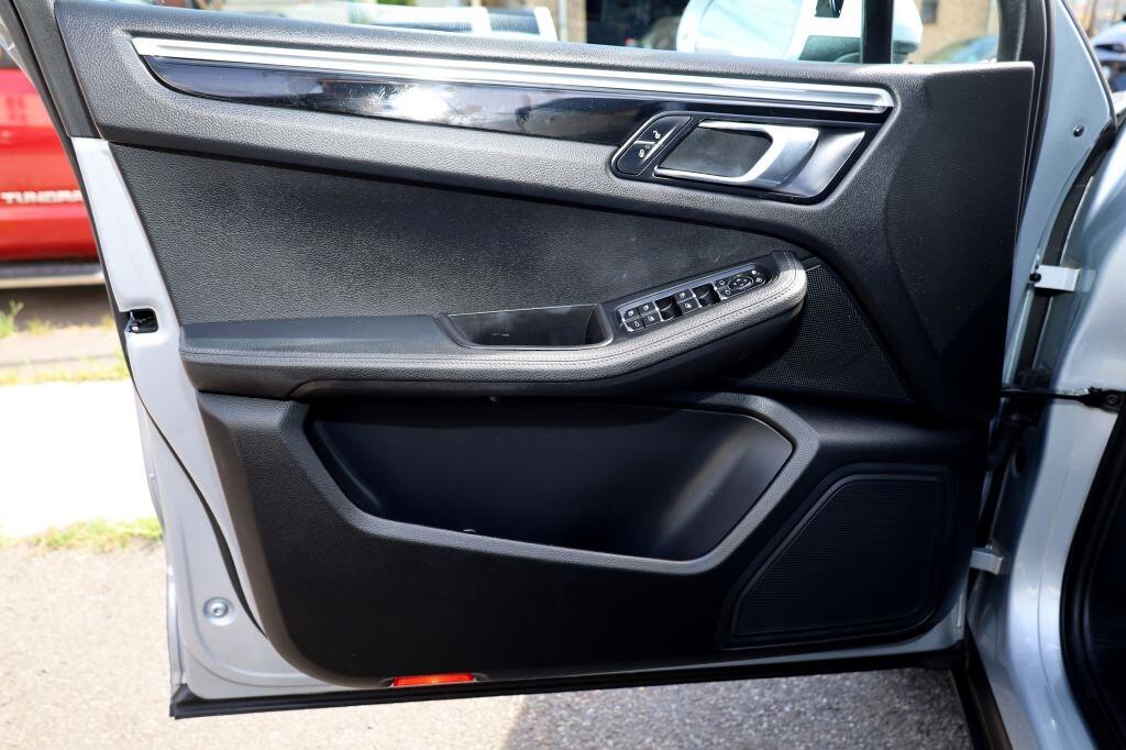 Porsche Macan GTS 2018 Porsche Macan GTS 2018