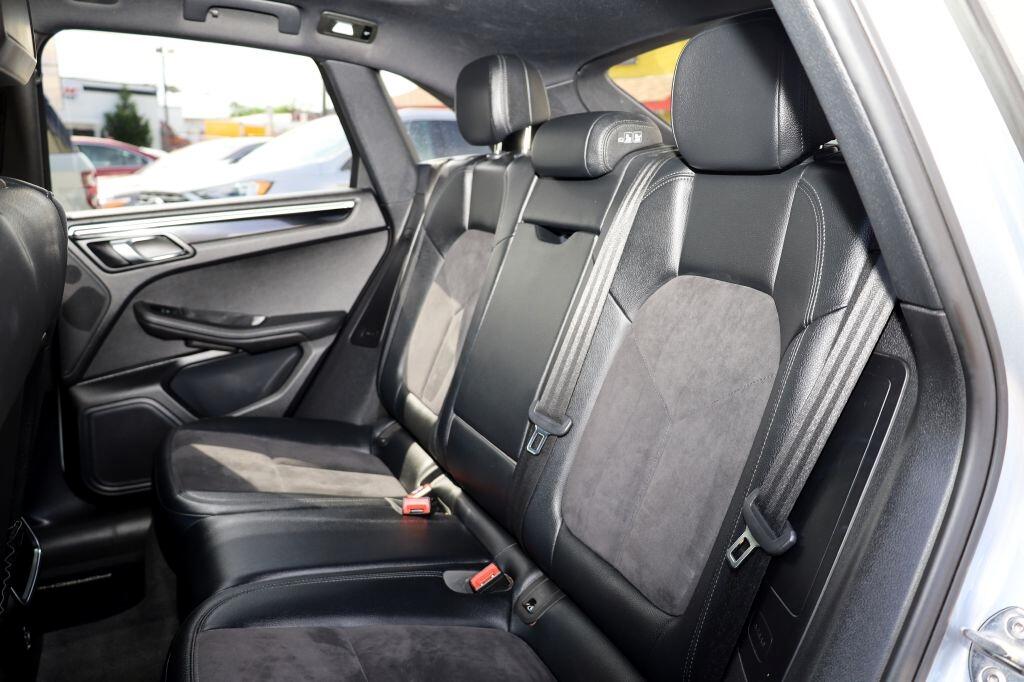 Porsche Macan GTS 2018 Porsche Macan GTS 2018