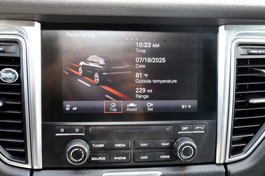 Porsche Macan GTS 2018 Porsche Macan GTS 2018