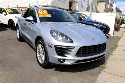 2018 Porsche Macan GTS 2018 Porsche Macan GTS