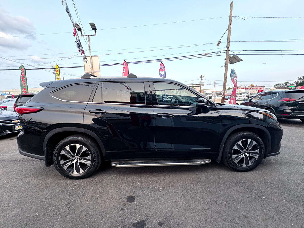 Toyota Highlander XLE Nav AWD V6 2022 Toyota Highlander XLE Nav AWD V6 2022