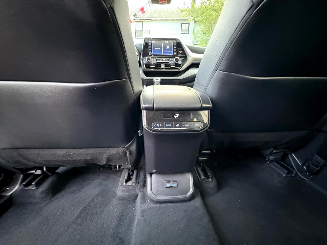 Toyota Highlander XLE Nav AWD V6 2022 Toyota Highlander XLE Nav AWD V6 2022